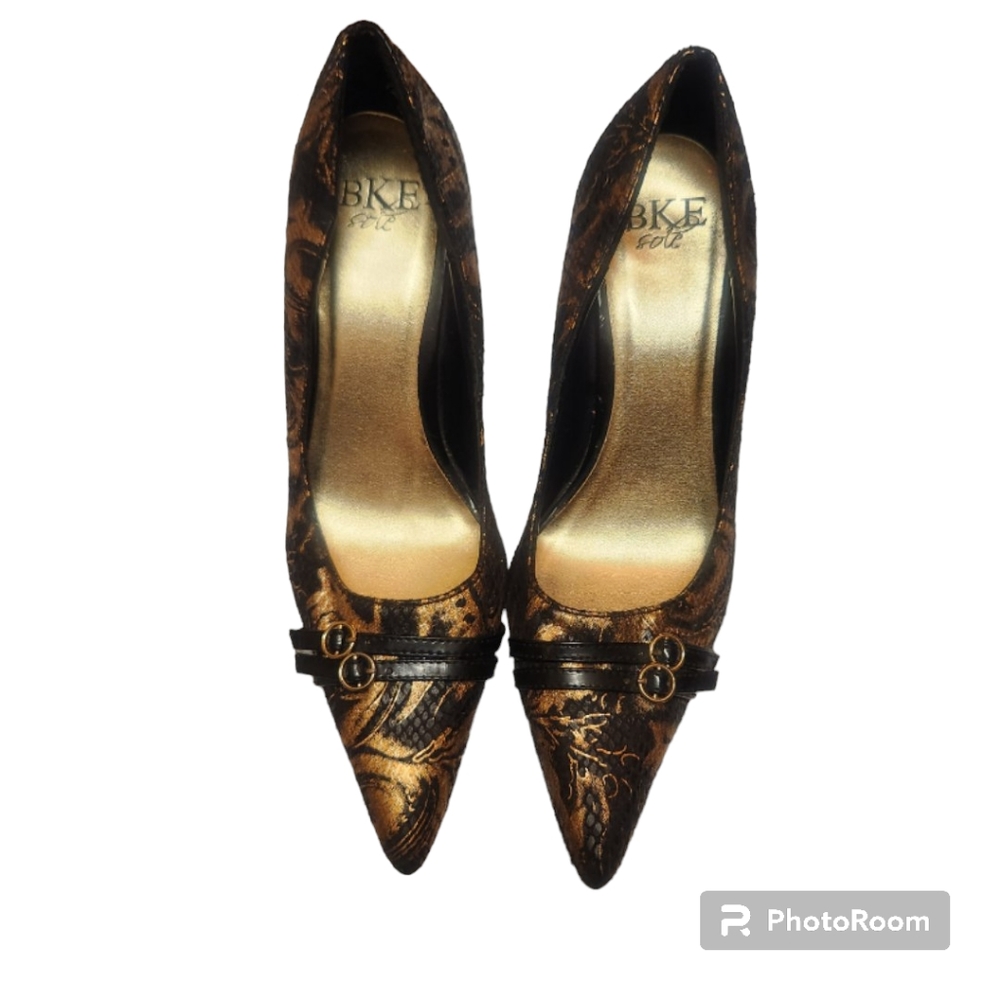 Black w gold heels BKE size 8 HOST PICK💘💘💘